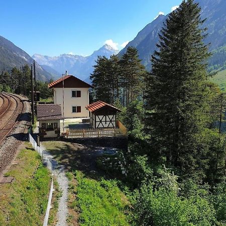 Villa Bahnwaerterhaus Eggwald Wassen Esterno foto